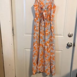 Jessica Simpson beautiful dress